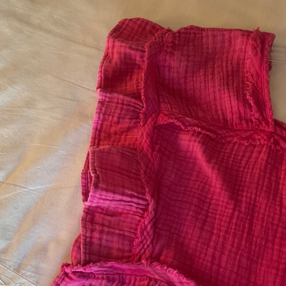 C&C California Fuchsia Ruffled Top - Picture 6 of 6